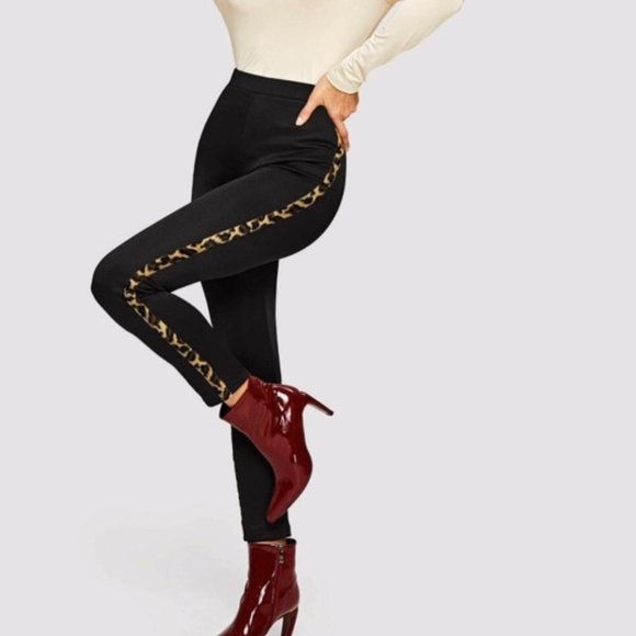 NWOT  Sporty Black Leopard Tape Side Leggings Size Small - Picture 4 of 15